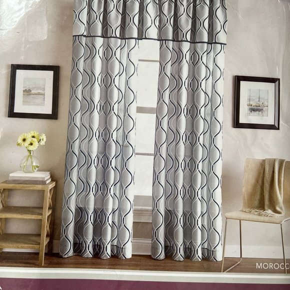 Curtainworks One Tailored Morocco Window Valance 50"W x 18"L - Picture 3 of 3